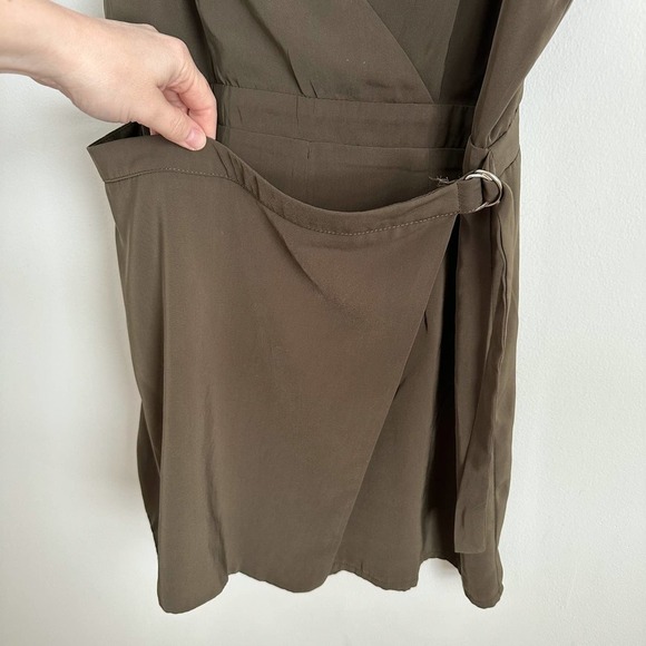 Missguided Army Green V Neck Belted Wrap Skirt Romper sz 6 - Picture 6 of 9